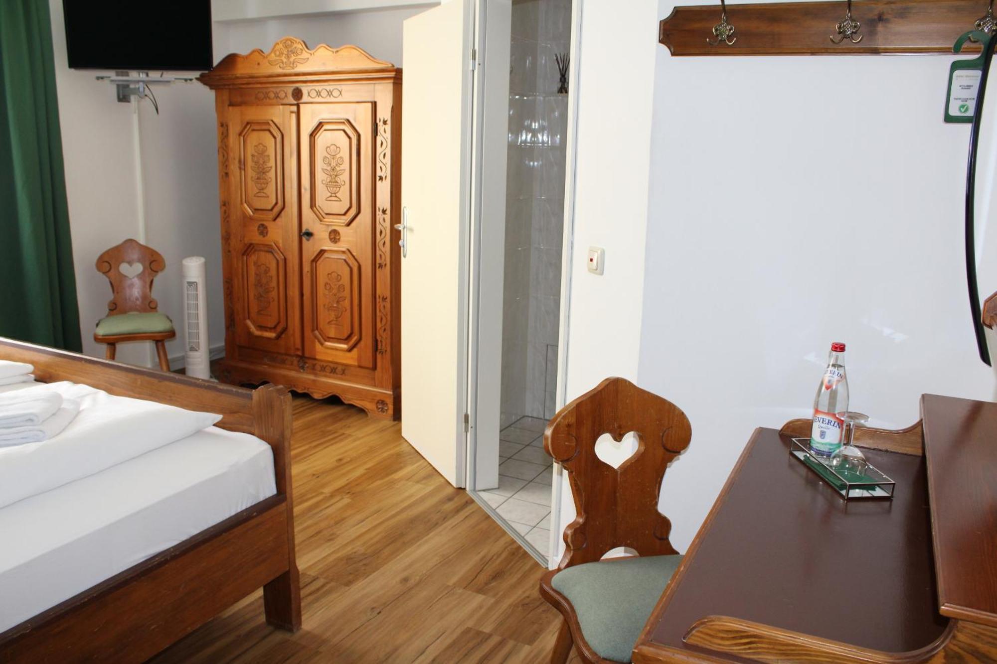 וילסהופן אן דר דונאו Gasthof Wolferstetter חדר תמונה